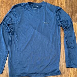 Eddie Bauer Men's Navy Long Sleeve Tee. Base layer. Great condition. Soft! Small